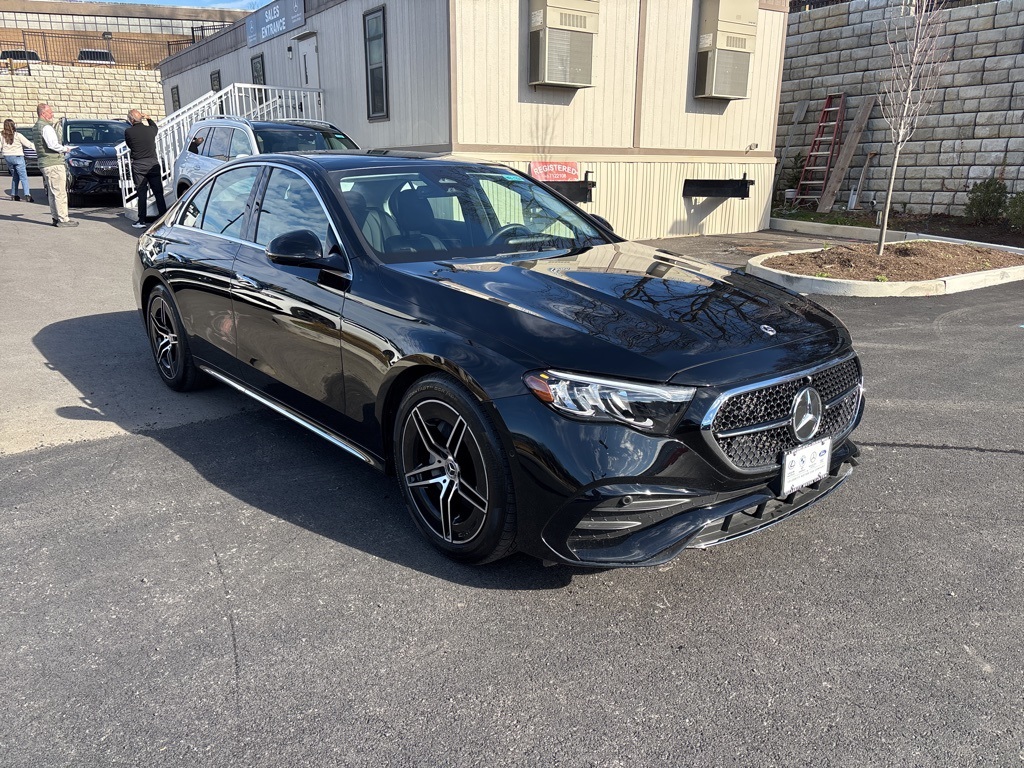 2025 Mercedes-Benz E-Class E350's photo