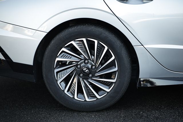 2024 Hyundai Sonata Hybrid SEL photo 4