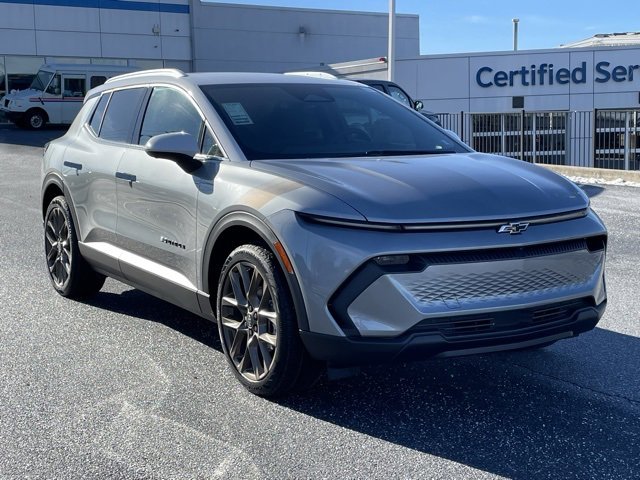 2026 Chevrolet Equinox EV 2LT's photo