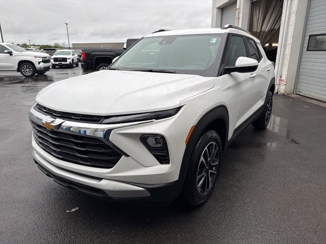 2026 Chevrolet Trailblazer LT photo 3