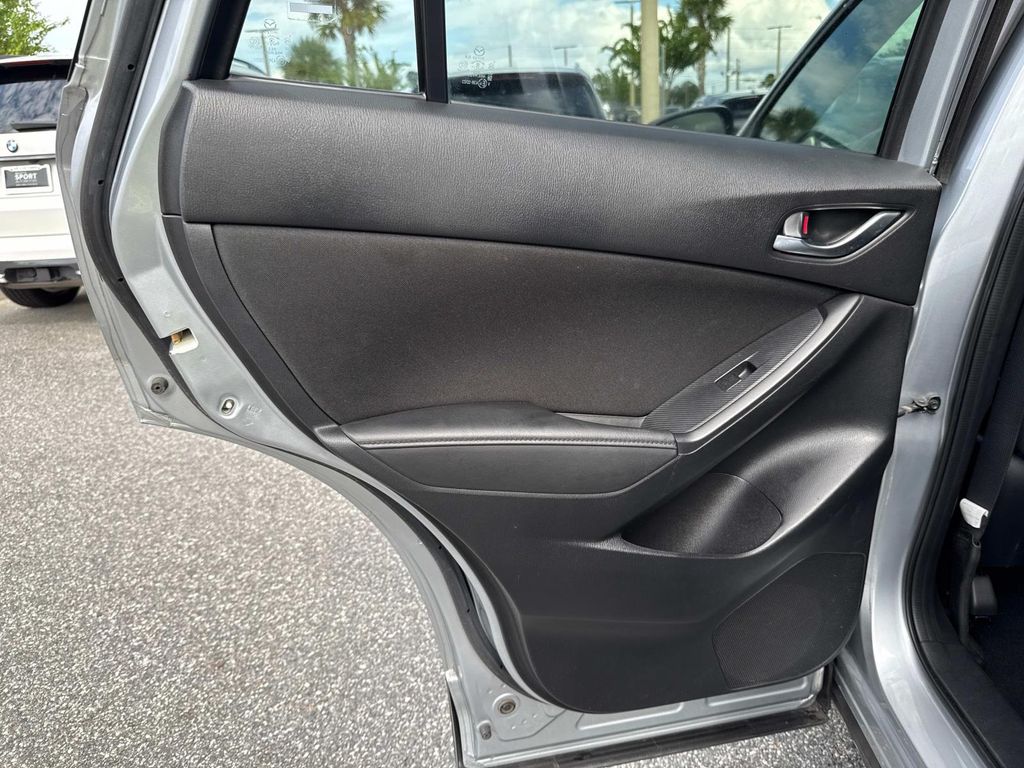 2016 Mazda CX-5 Touring photo 11