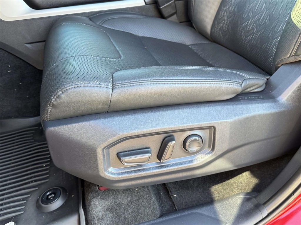 2022 Toyota Tundra SR5 CrewMax photo 18