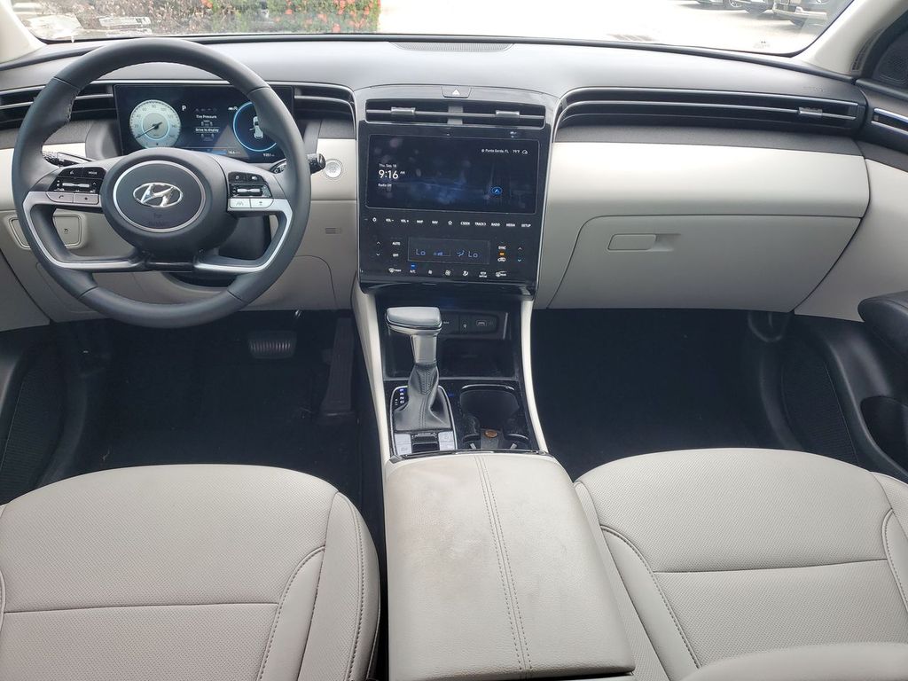 2024 Hyundai Tucson SEL Convenience photo 2