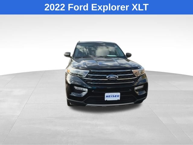 2022 Ford Explorer XLT photo 3