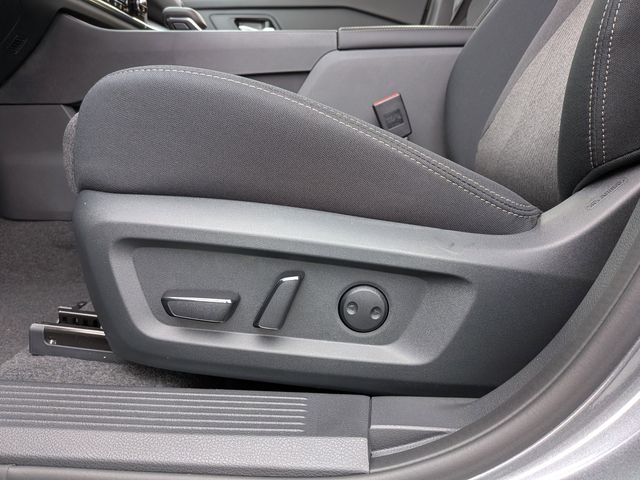 2026 Nissan Rogue SV photo 15