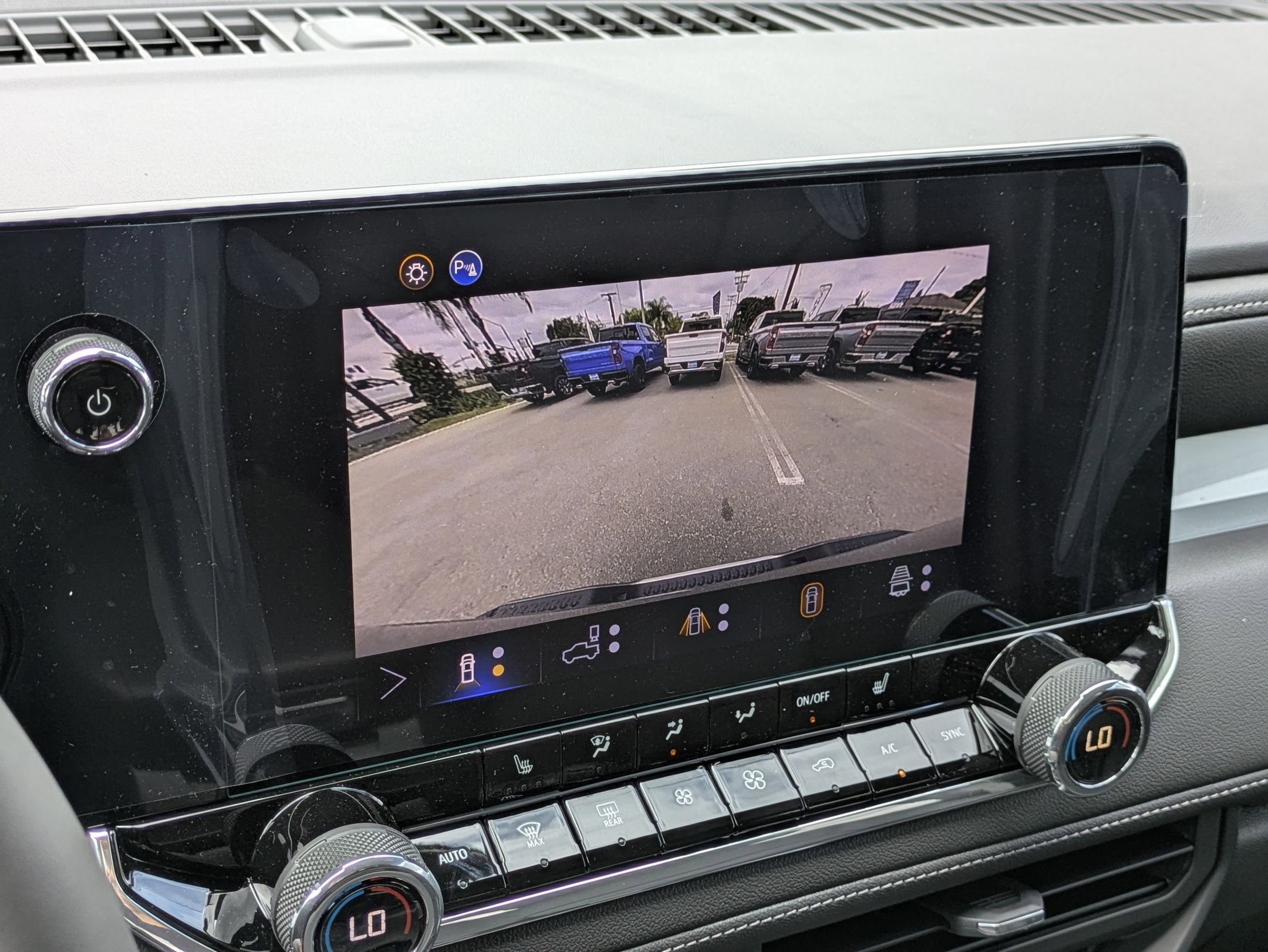 2025 Chevrolet Colorado Work Truck LT photo 17