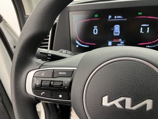 2024 Kia Sportage LX photo 11