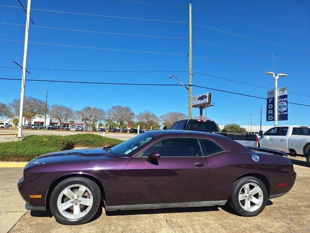 2012 Dodge Challenger SXT photo 2