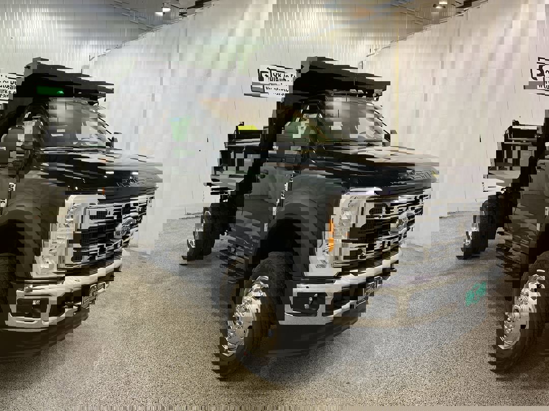 2025 Ford F-550 Super Duty Chassis Cab XL's photo