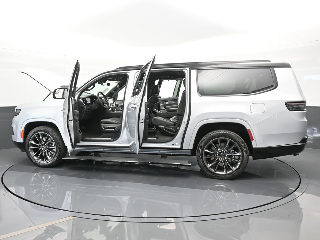 2024 Jeep Grand Wagoneer L II photo 64