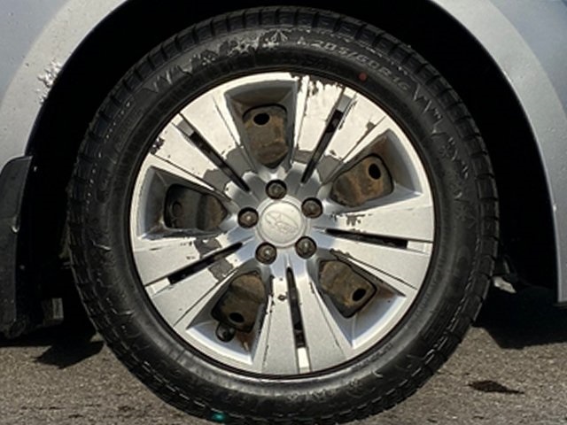 2011 Subaru Legacy 2.5i photo 17