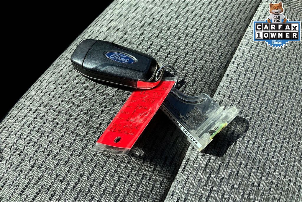 Image of Pre-Owned 2019 Ford F-250 4X4 Crew Cab 6.7L V8 Diesel FX4 Off-Road Pkg / XLT Premium Pkg