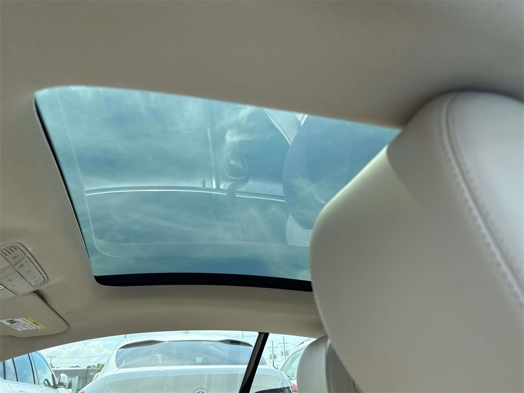 2020 Mercedes Benz E 450 photo 19