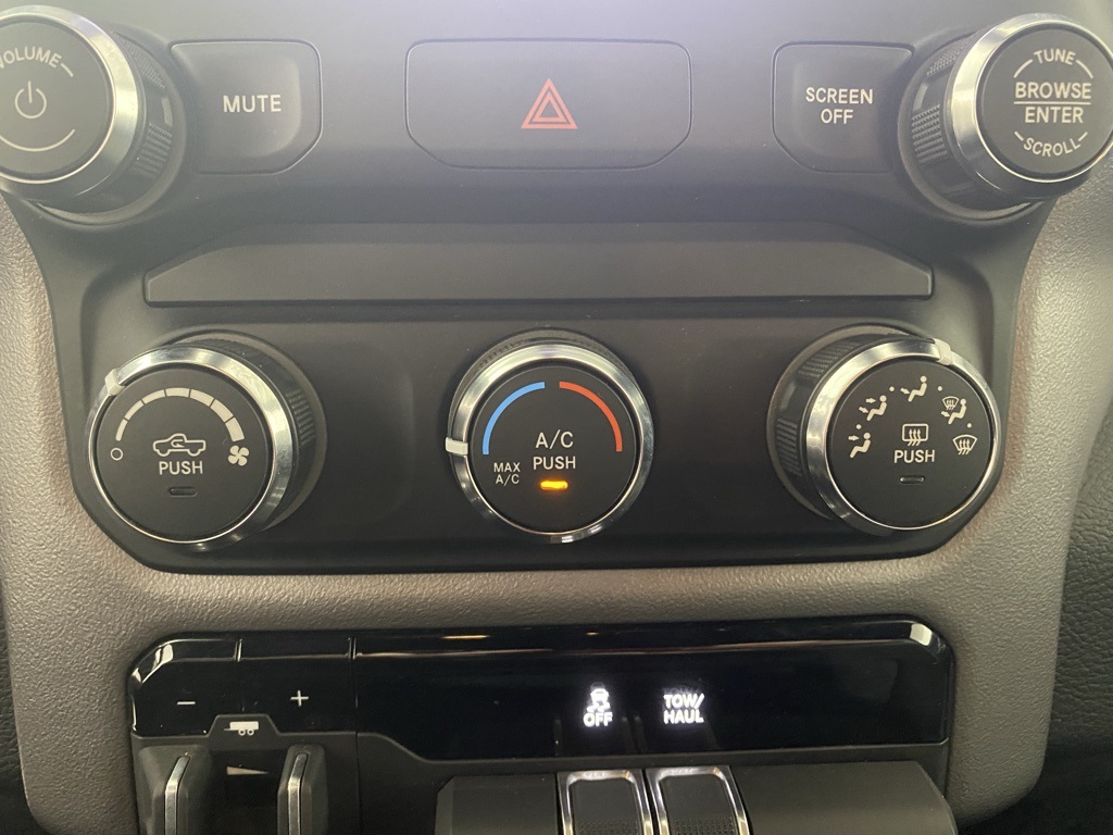2024 Ram 2500 Big Horn photo 19