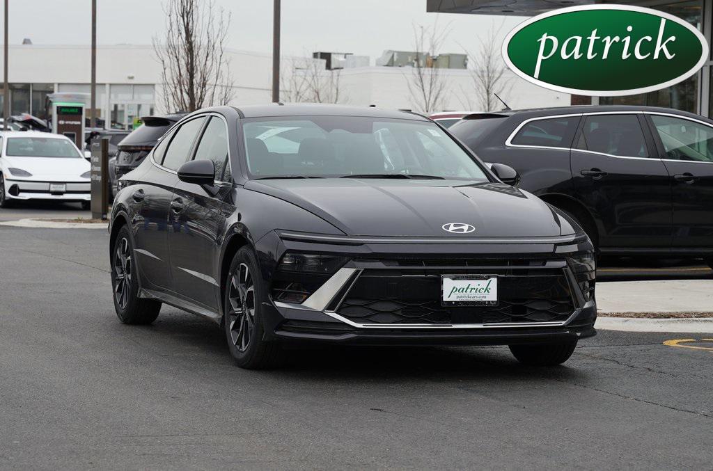 2025 Hyundai Sonata SEL's photo