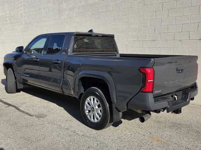 2024 Toyota Tacoma SR5 Double Cab photo 3