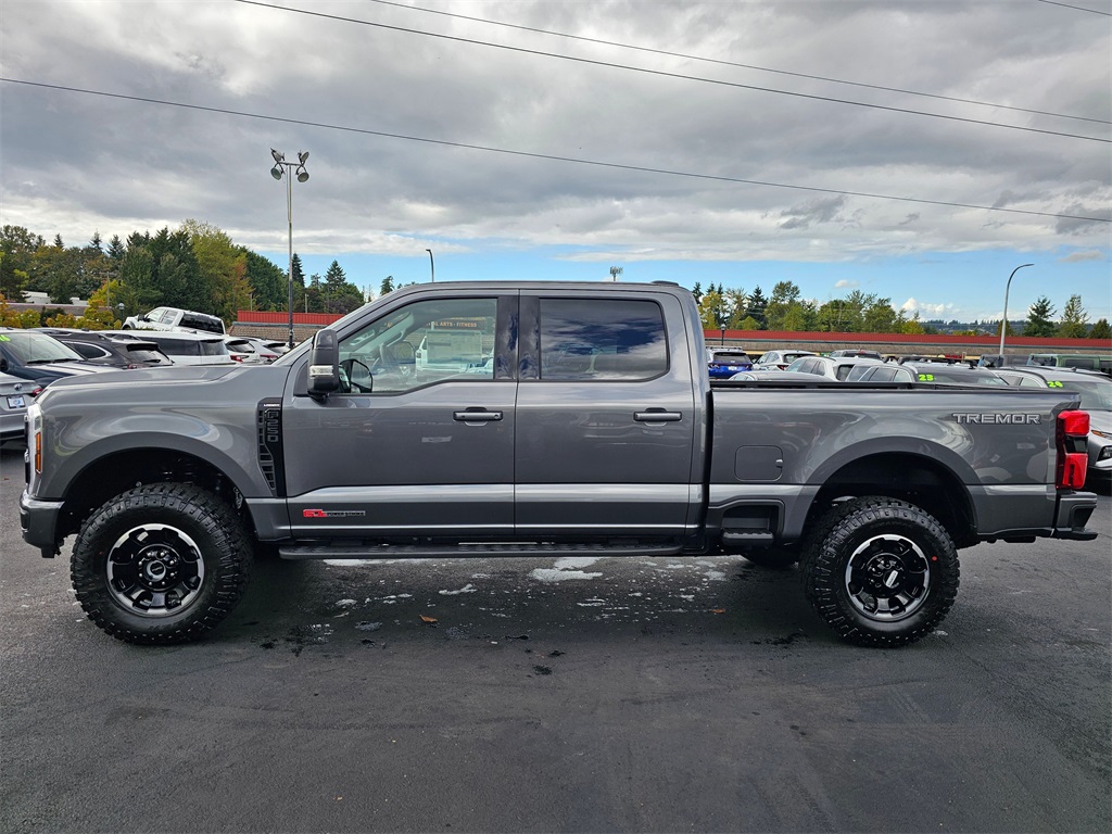 2026 Ford F-250 Lariat photo 4