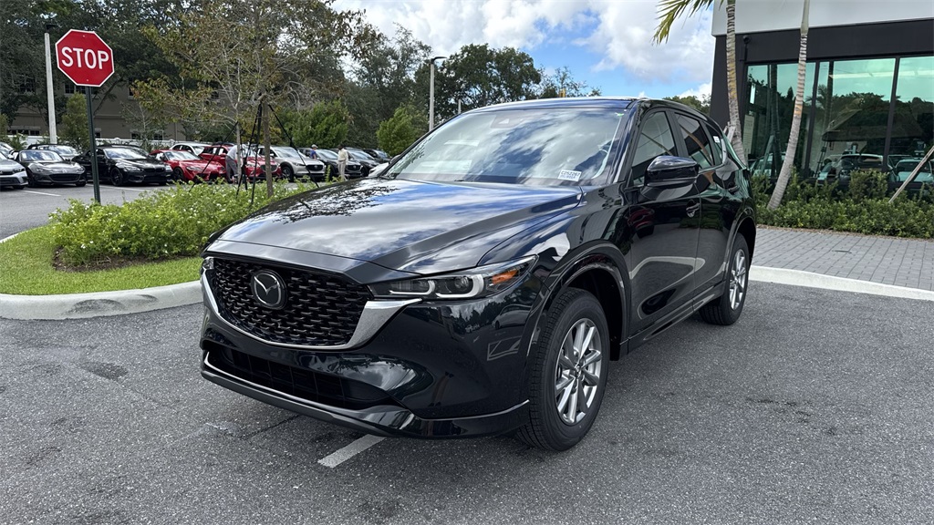 2025 Mazda CX-5 2.5 Select photo 4