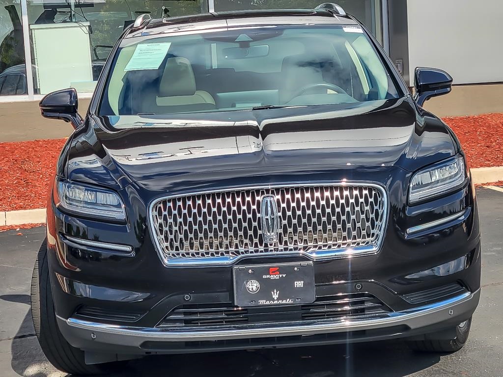 2022 Lincoln Nautilus Reserve photo 3