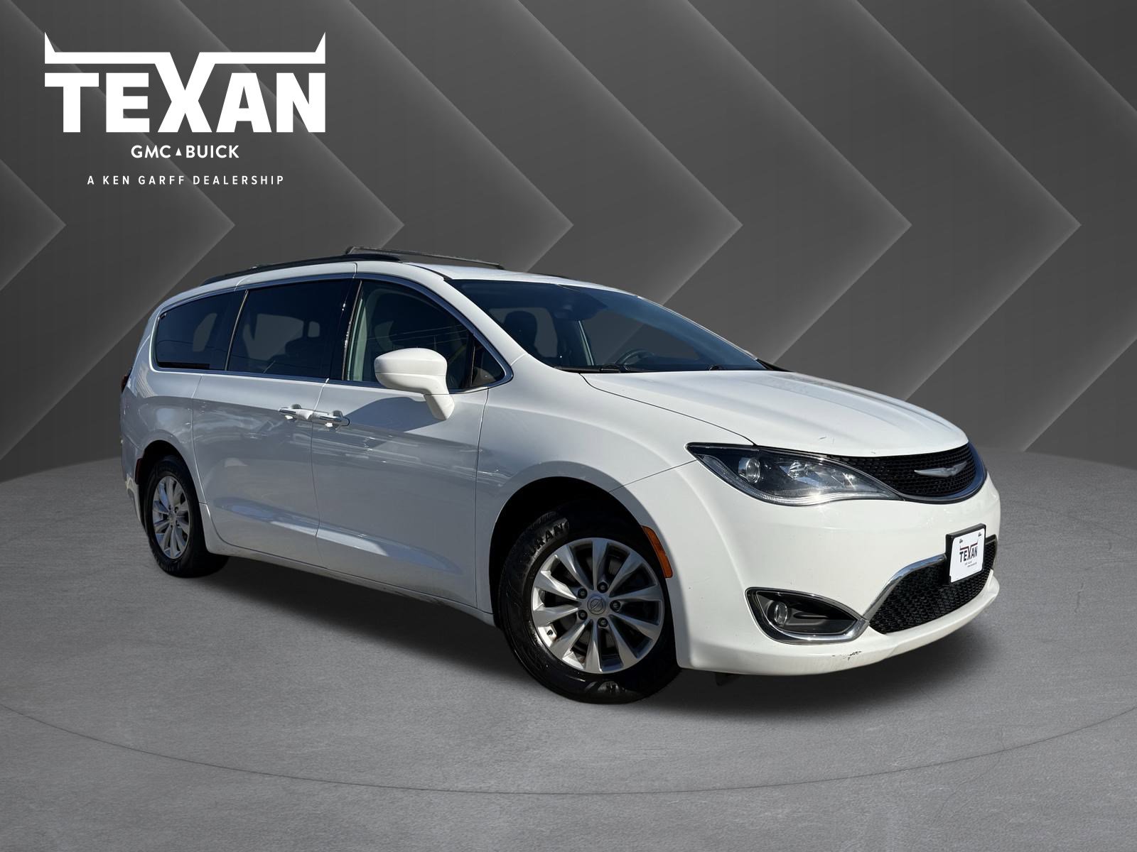 2018 Chrysler Pacifica Touring Plus