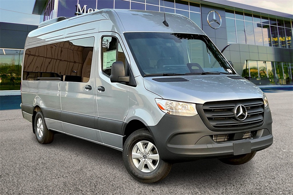 2026 Mercedes-Benz Sprinter Passenger Van Base's photo