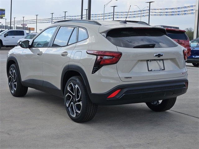 2026 Chevrolet Trax photo 2
