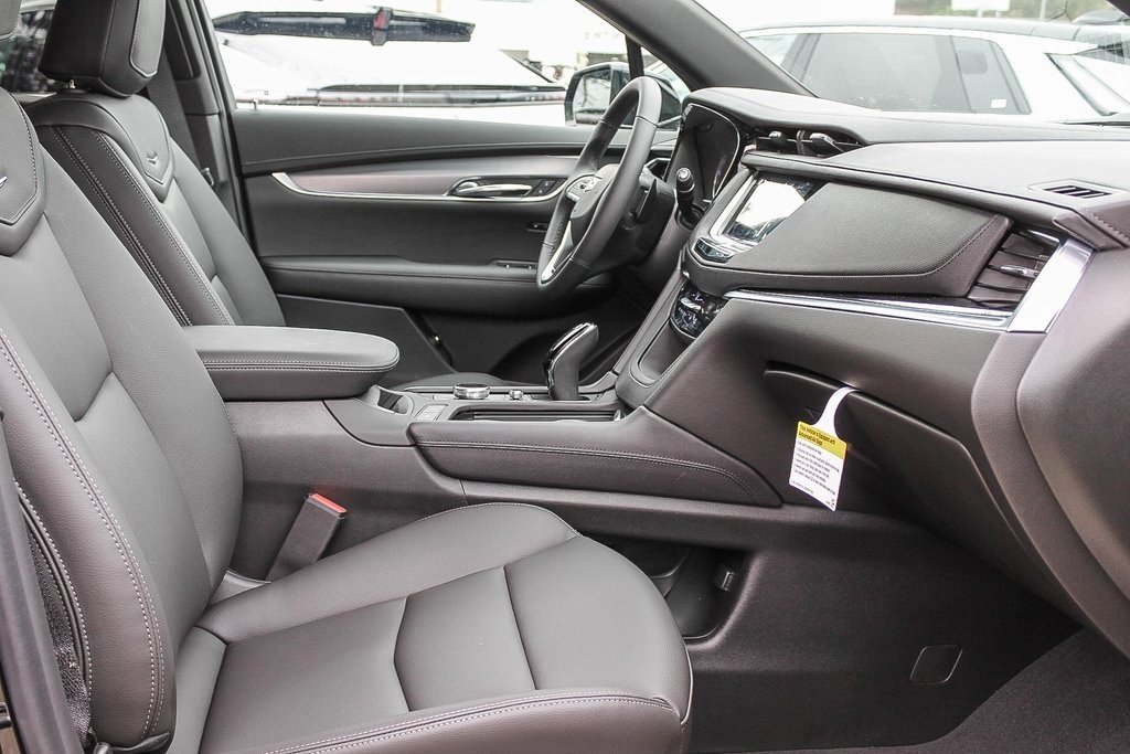 2025 Cadillac XT6 Luxury photo 15