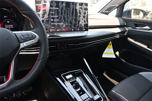 2025 Volkswagen Golf GTI Autobahn photo 11