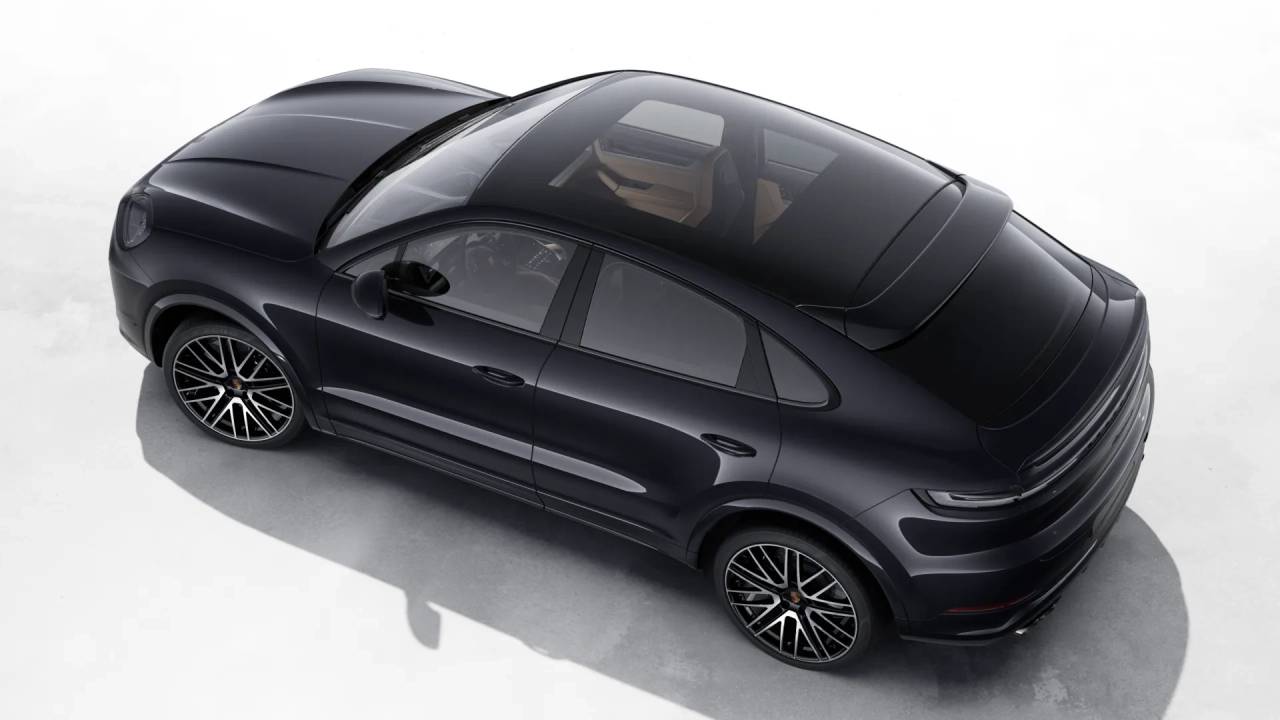2025 Porsche Cayenne Coupe S photo 4