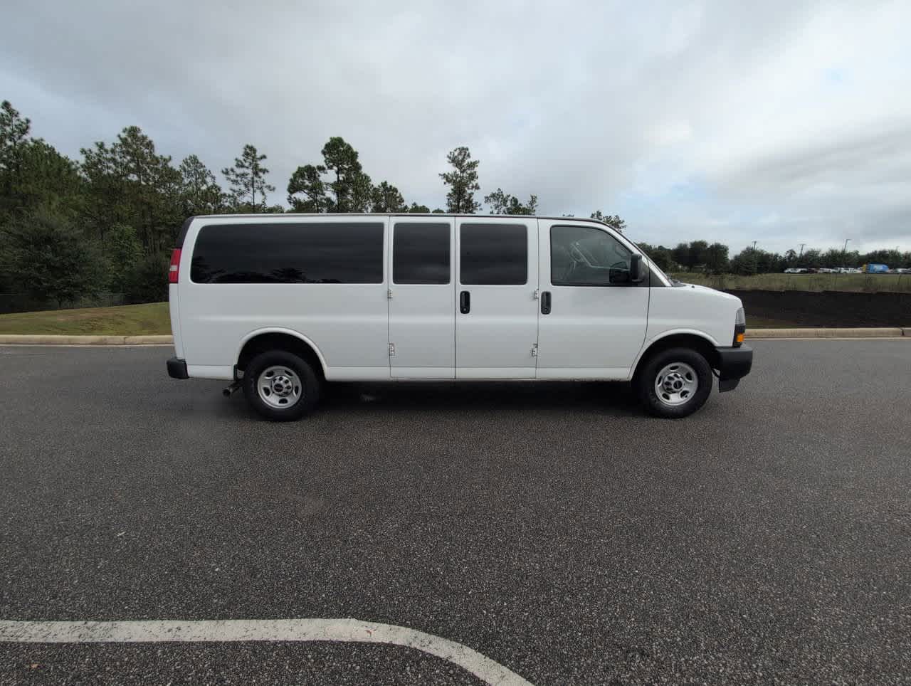 2023 Gmc Savana LS photo 8