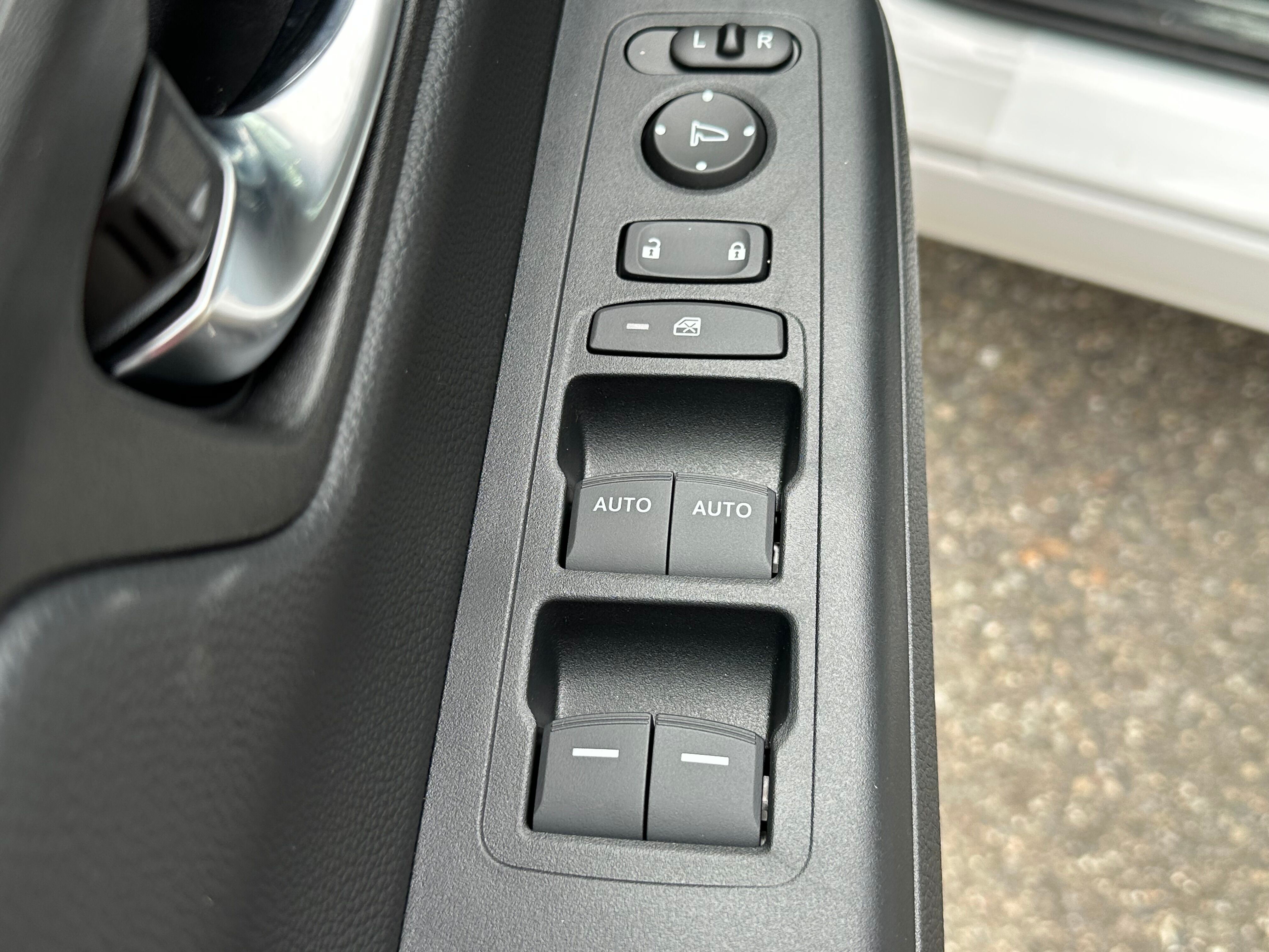 2025 Honda CR-V EX photo 7