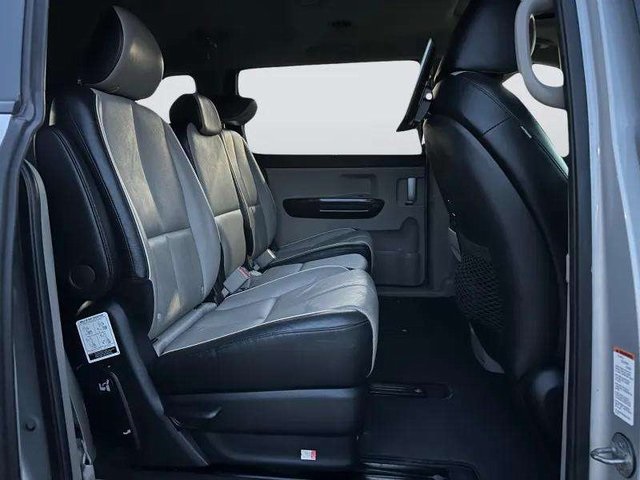 2020 Kia Sedona SX photo 37