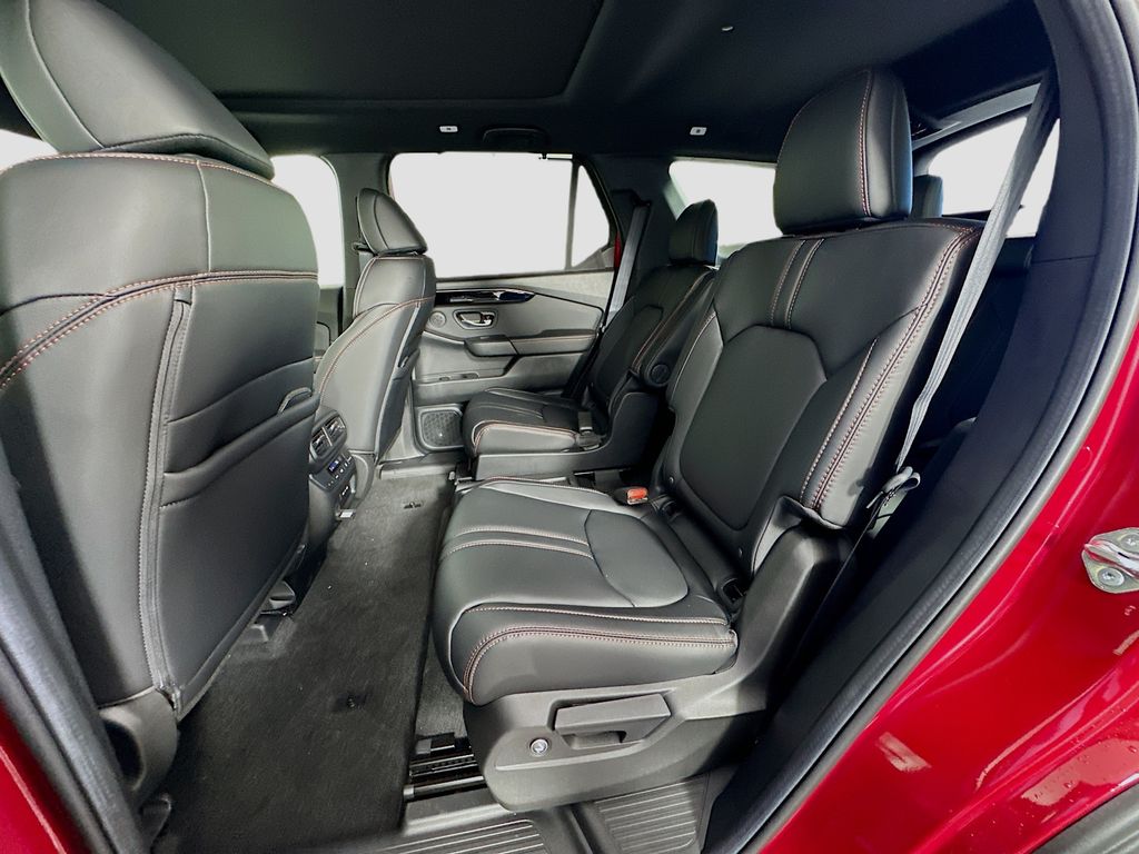 2025 Honda Pilot TrailSport photo 15