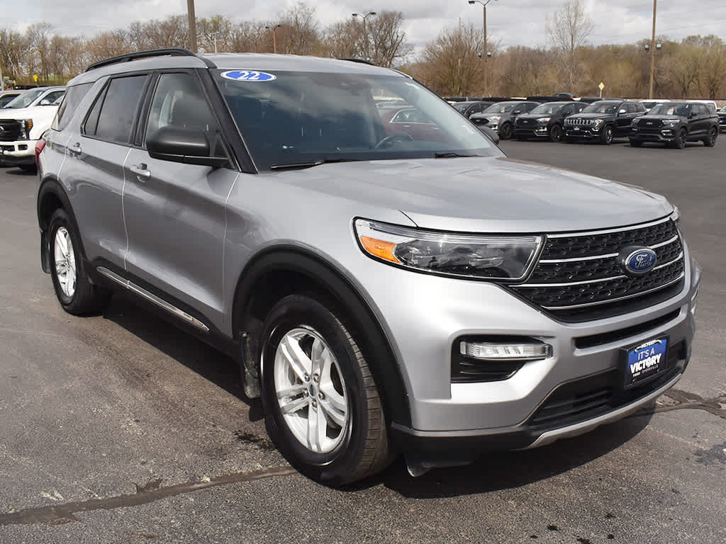 2022 Ford Explorer XLT photo 12