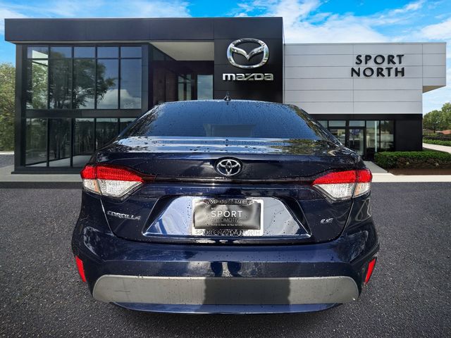 2022 Toyota Corolla LE photo 4