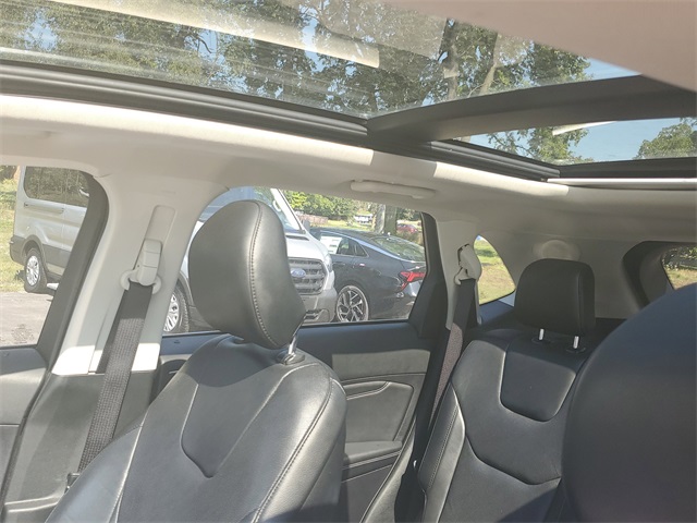 2019 Ford Edge Titanium photo 6