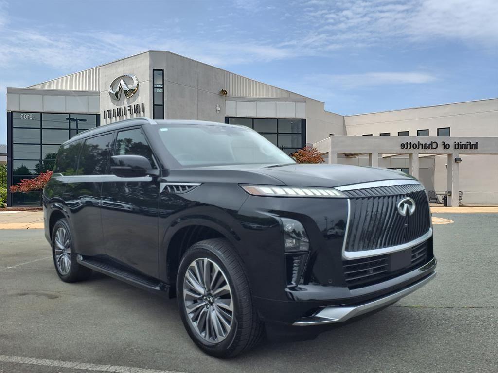 2025 INFINITI QX80 Luxe's photo