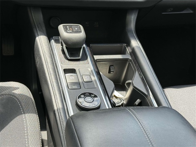 2023 Nissan Pathfinder SV photo 22