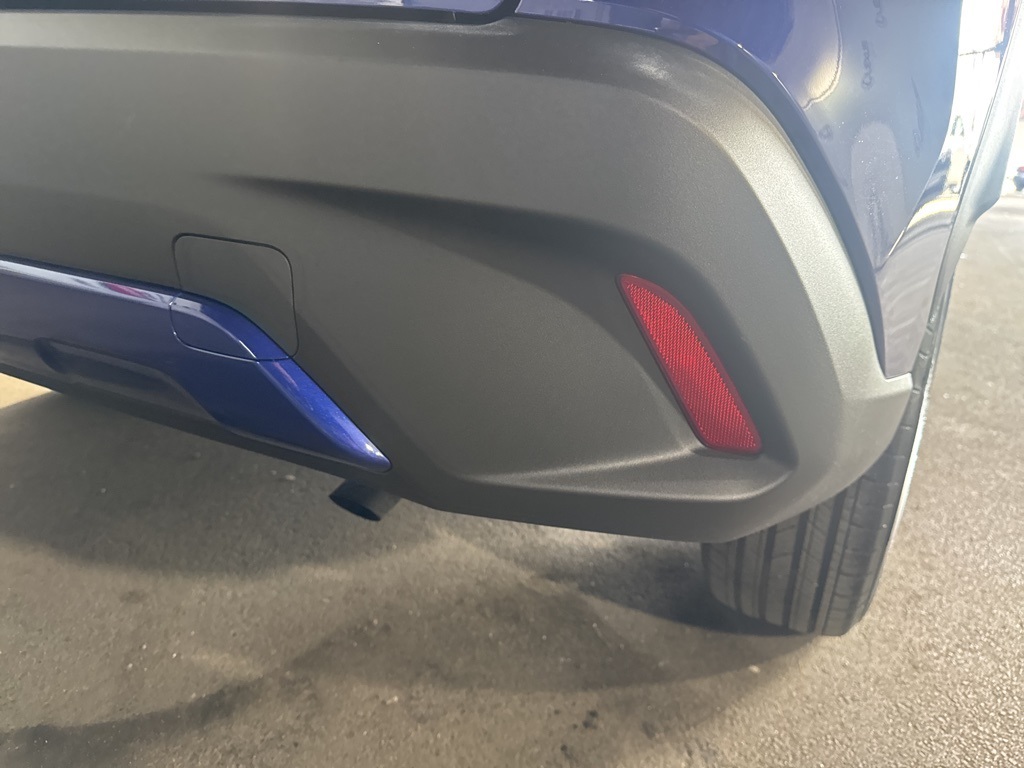 2023 Toyota Corolla Cross LE photo 16