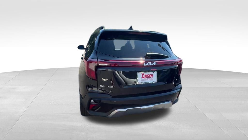 2026 Kia Seltos EX photo 4