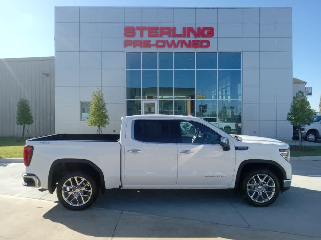 2023 GMC Sierra 1500 SLT's photo