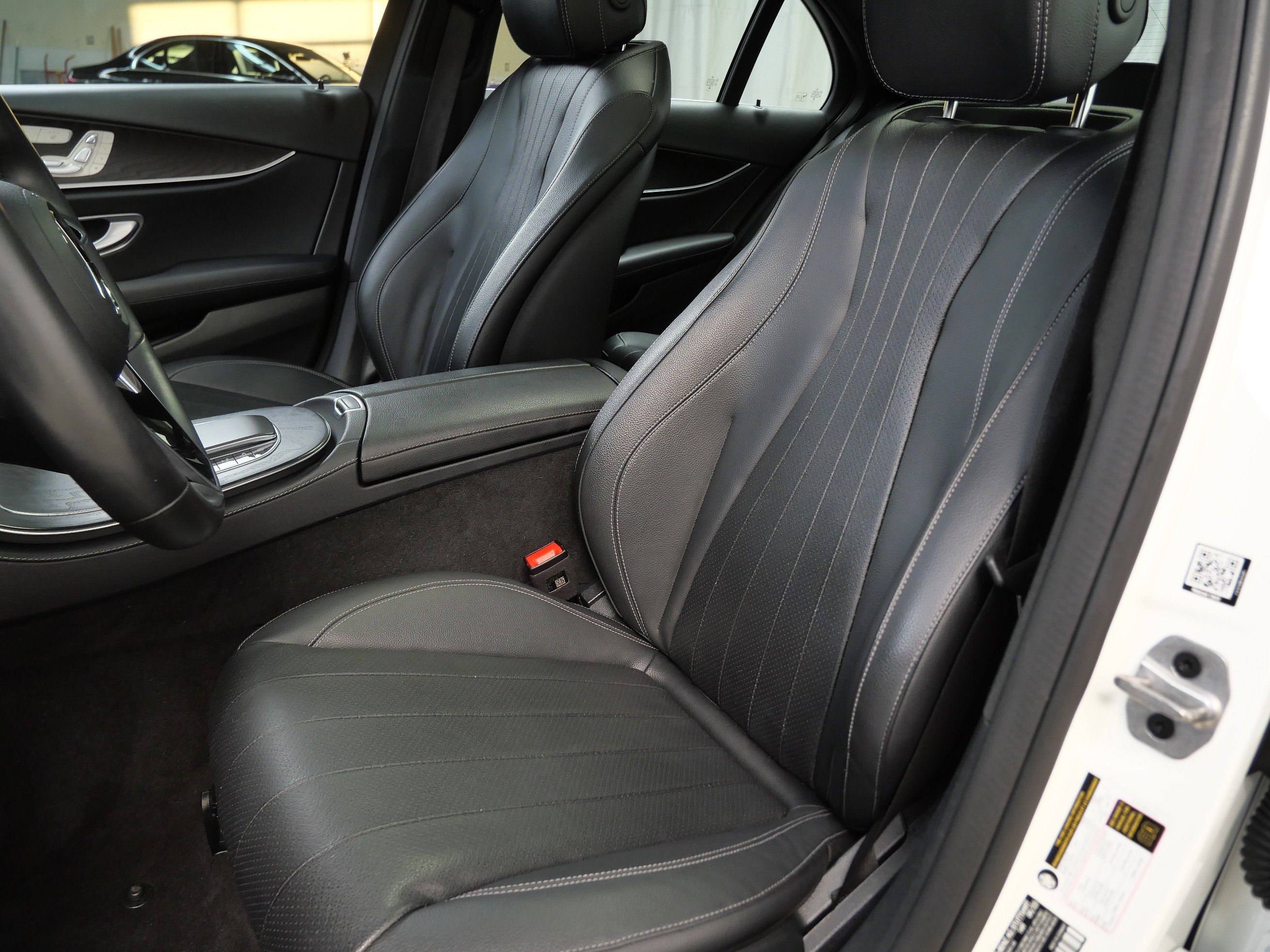 2023 Mercedes Benz E 350 4MATIC photo 2