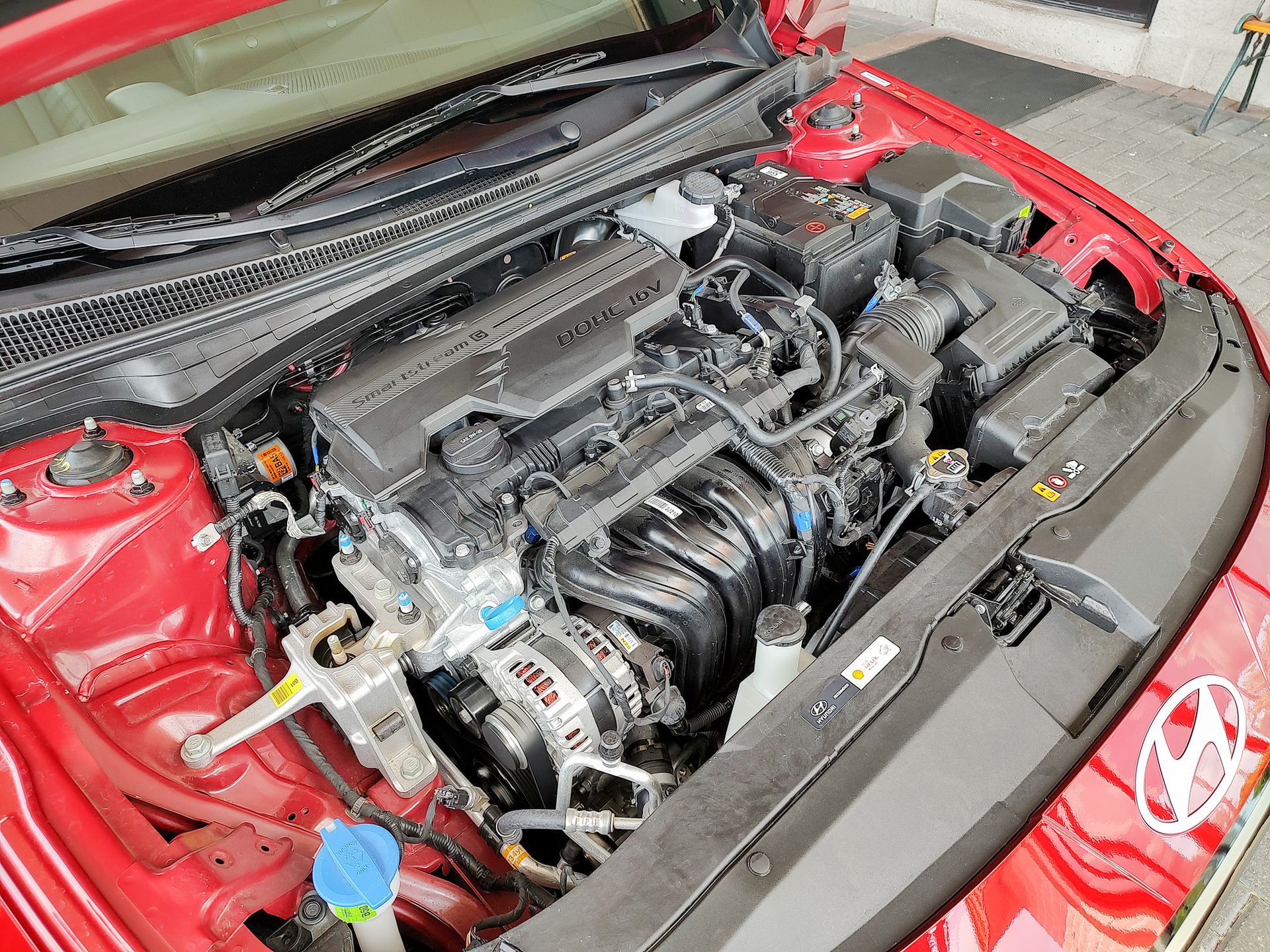 2025 Hyundai Elantra Limited photo 25