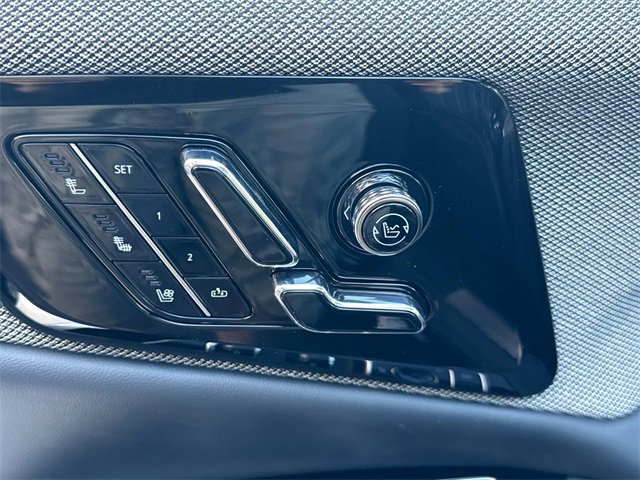 2025 Cadillac Optiq Sport photo 25