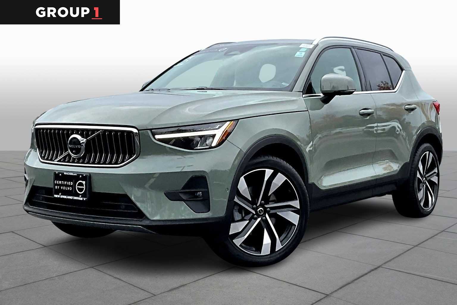 2023 Volvo XC40 Ultimate's photo