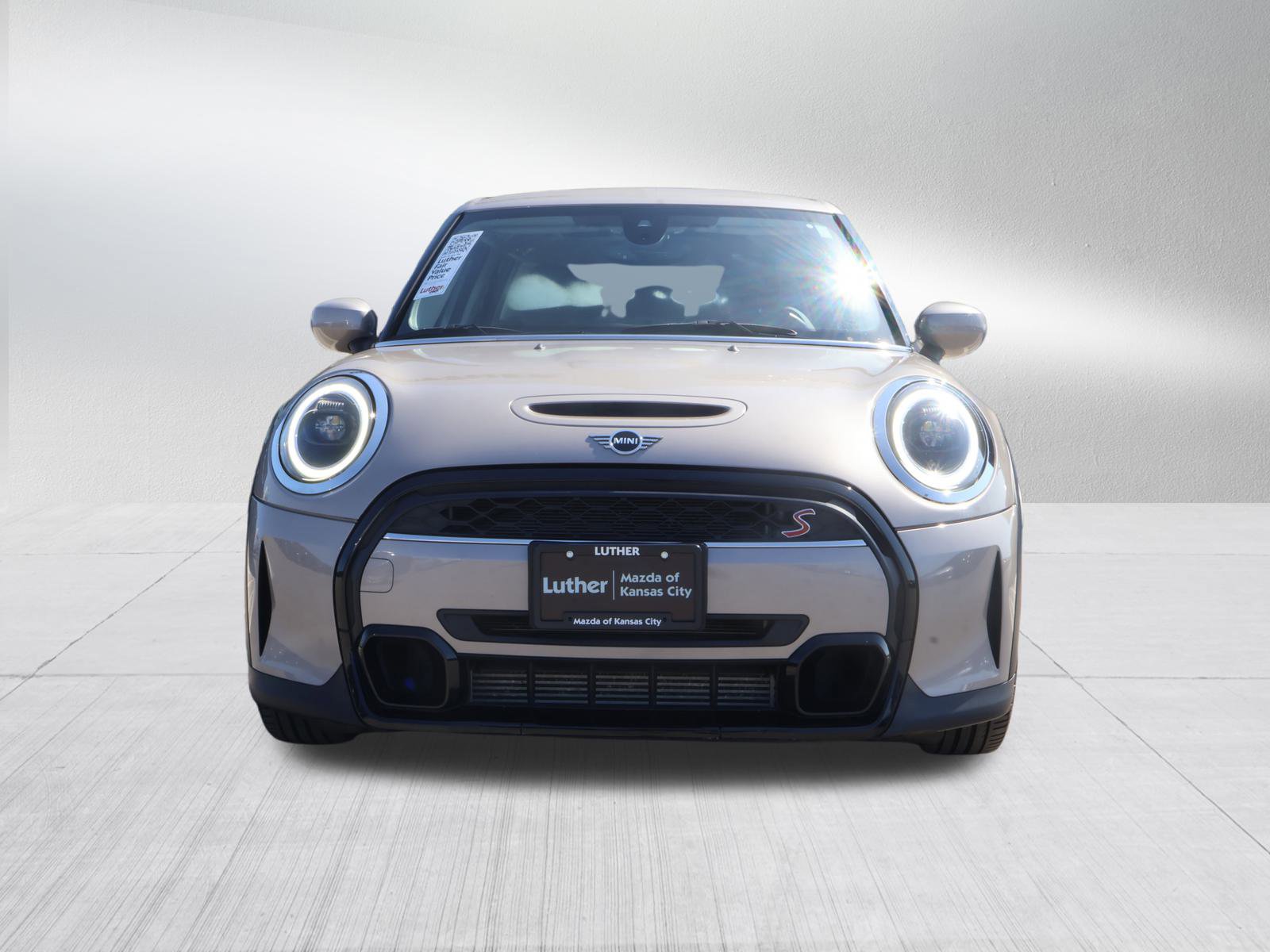 Used 2024 MINI Hardtop 4 Door S with VIN WMW53DK0XR2V03583 for sale in Kansas City