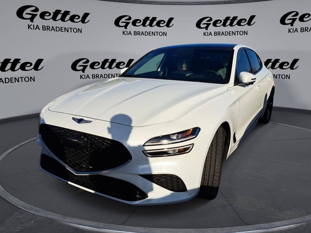 2022 GENESIS G70 Standard's photo