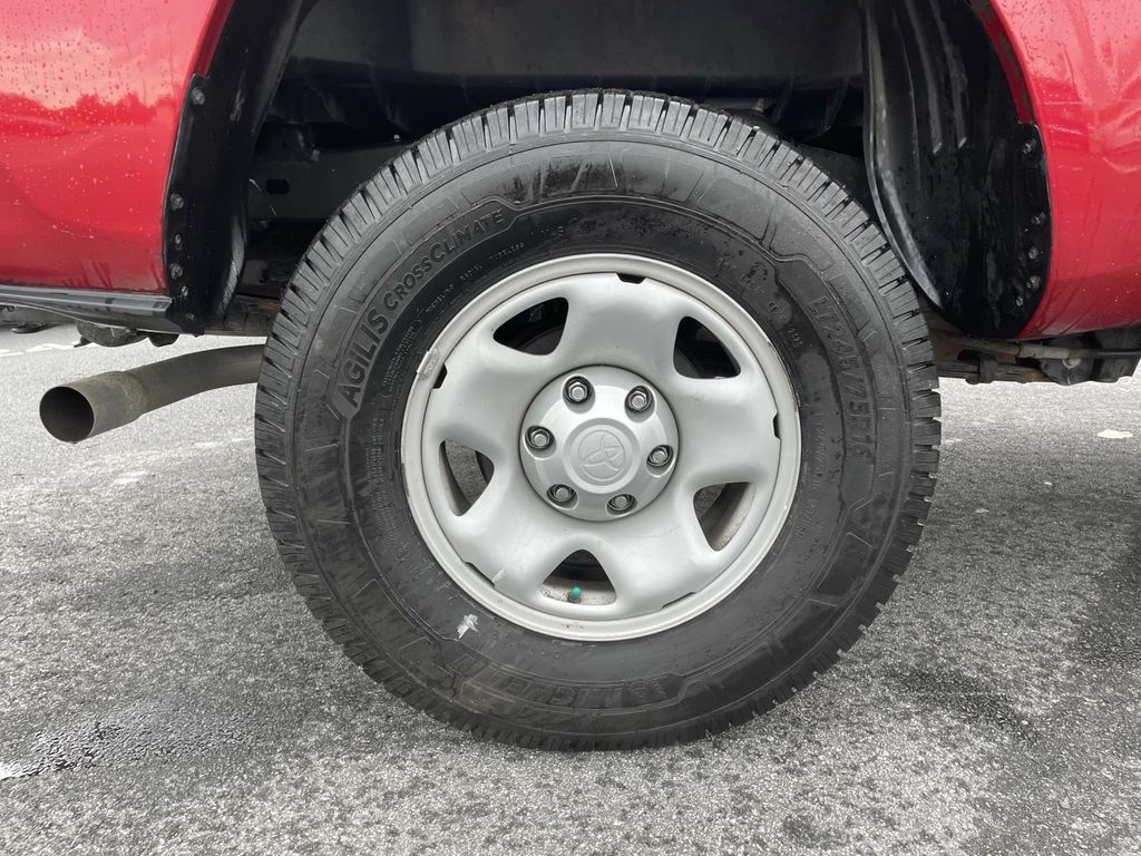 2021 Toyota Tacoma SR photo 29