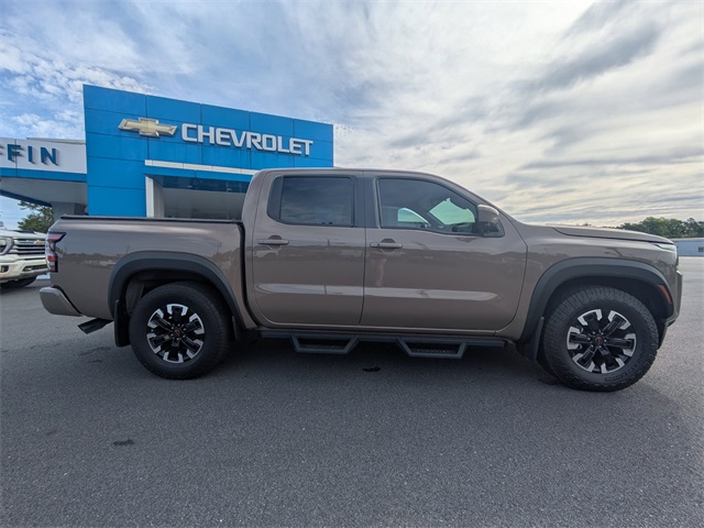 2022 Nissan Frontier PRO-X photo 3