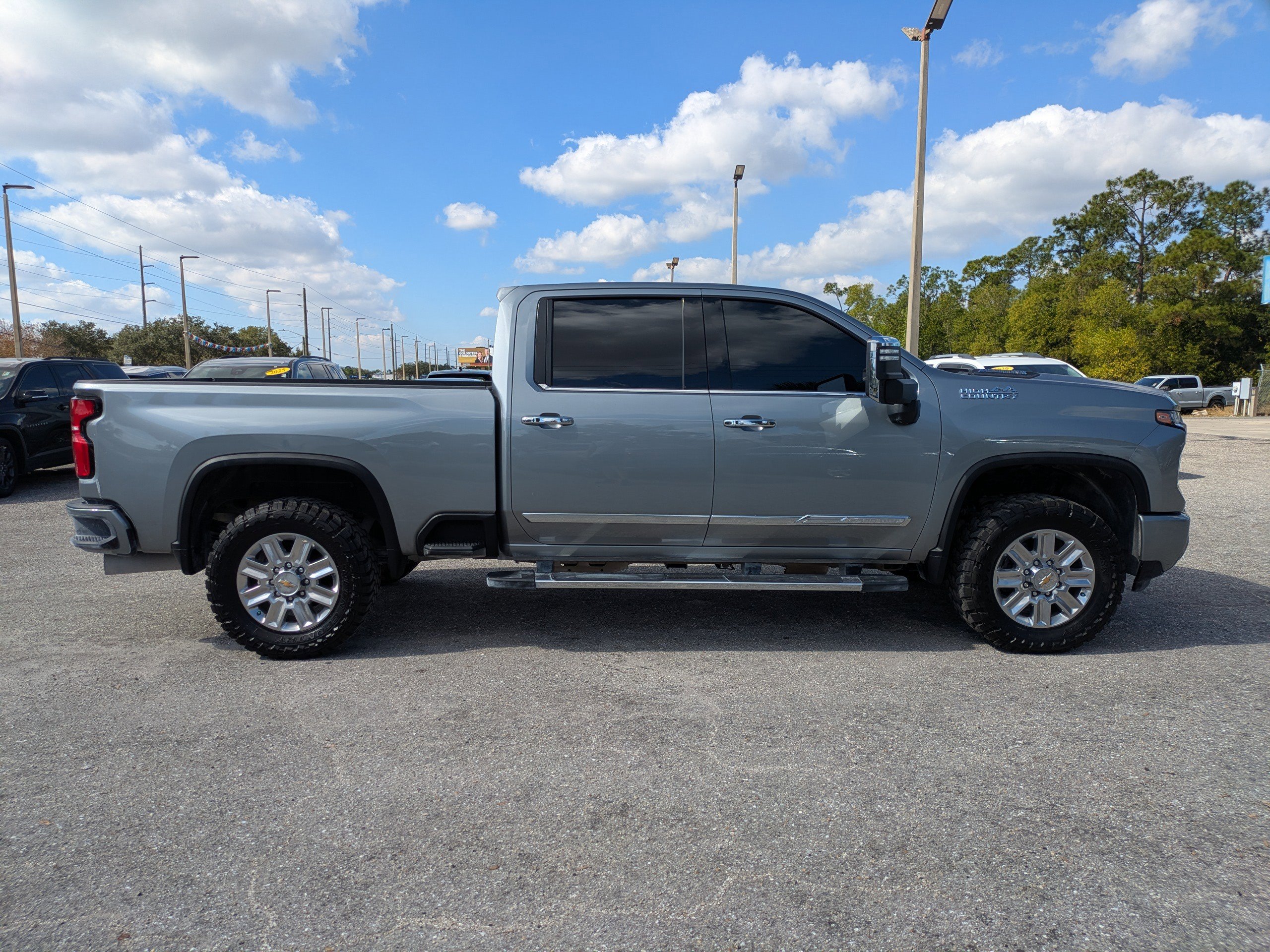 2025 Chevrolet Silverado 2500HD High Country photo 3